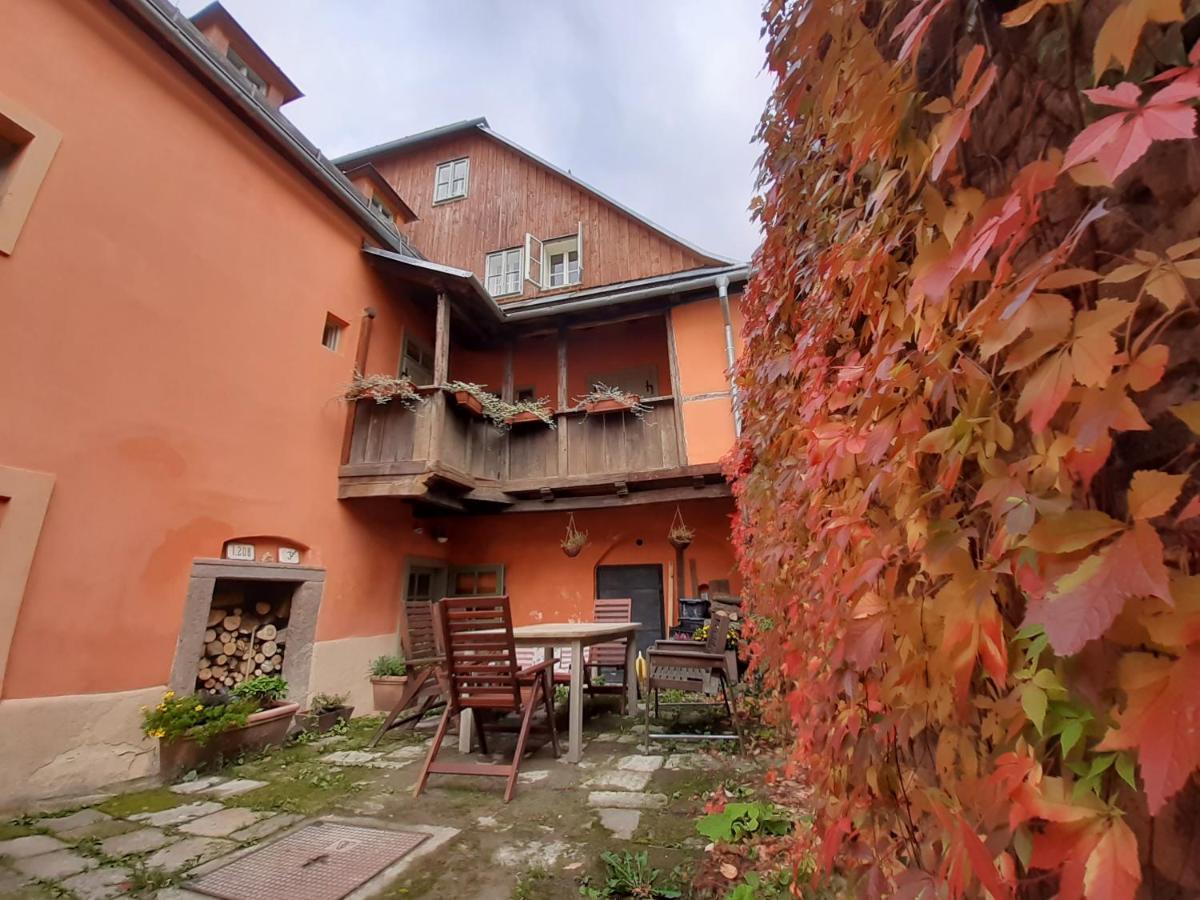 怀旧酒店 Banská Štiavnica 外观 照片
