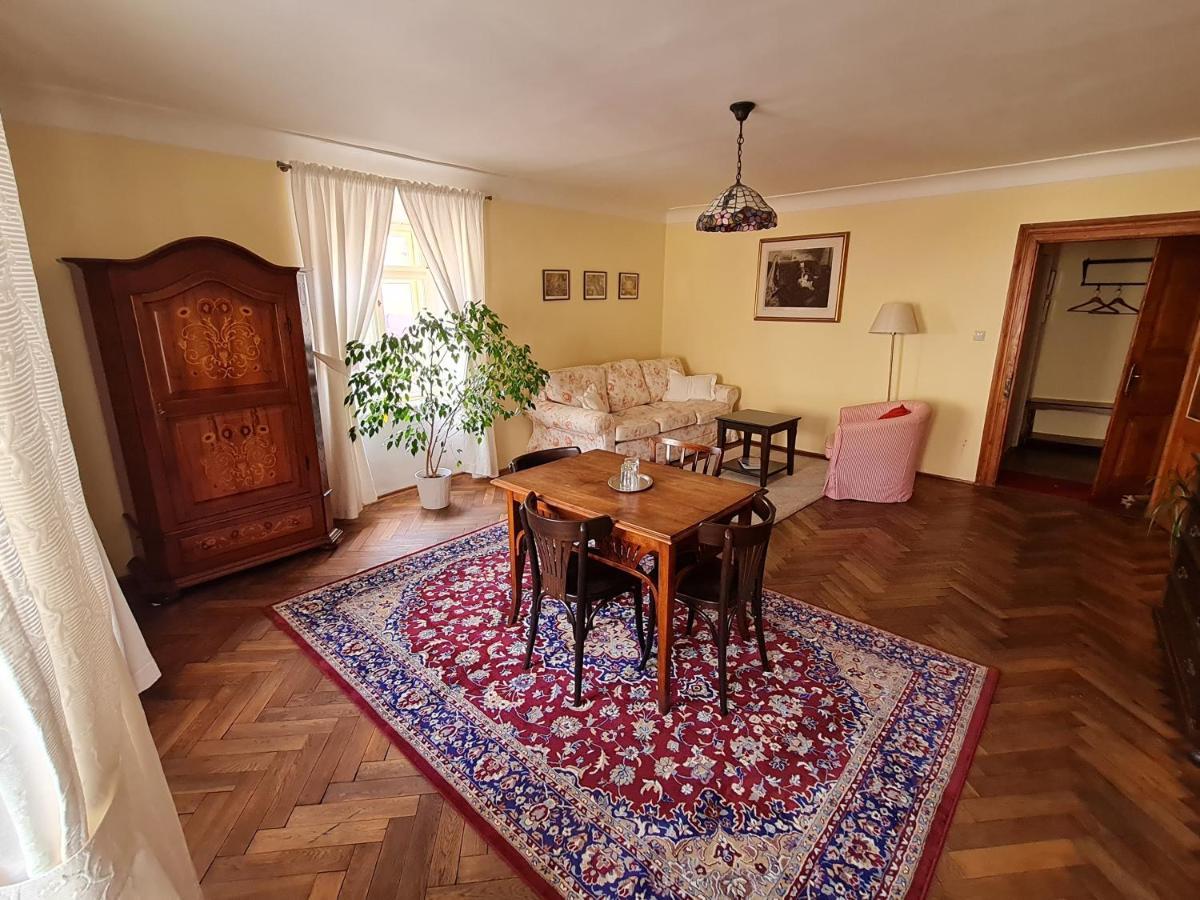 怀旧酒店 Banská Štiavnica 外观 照片