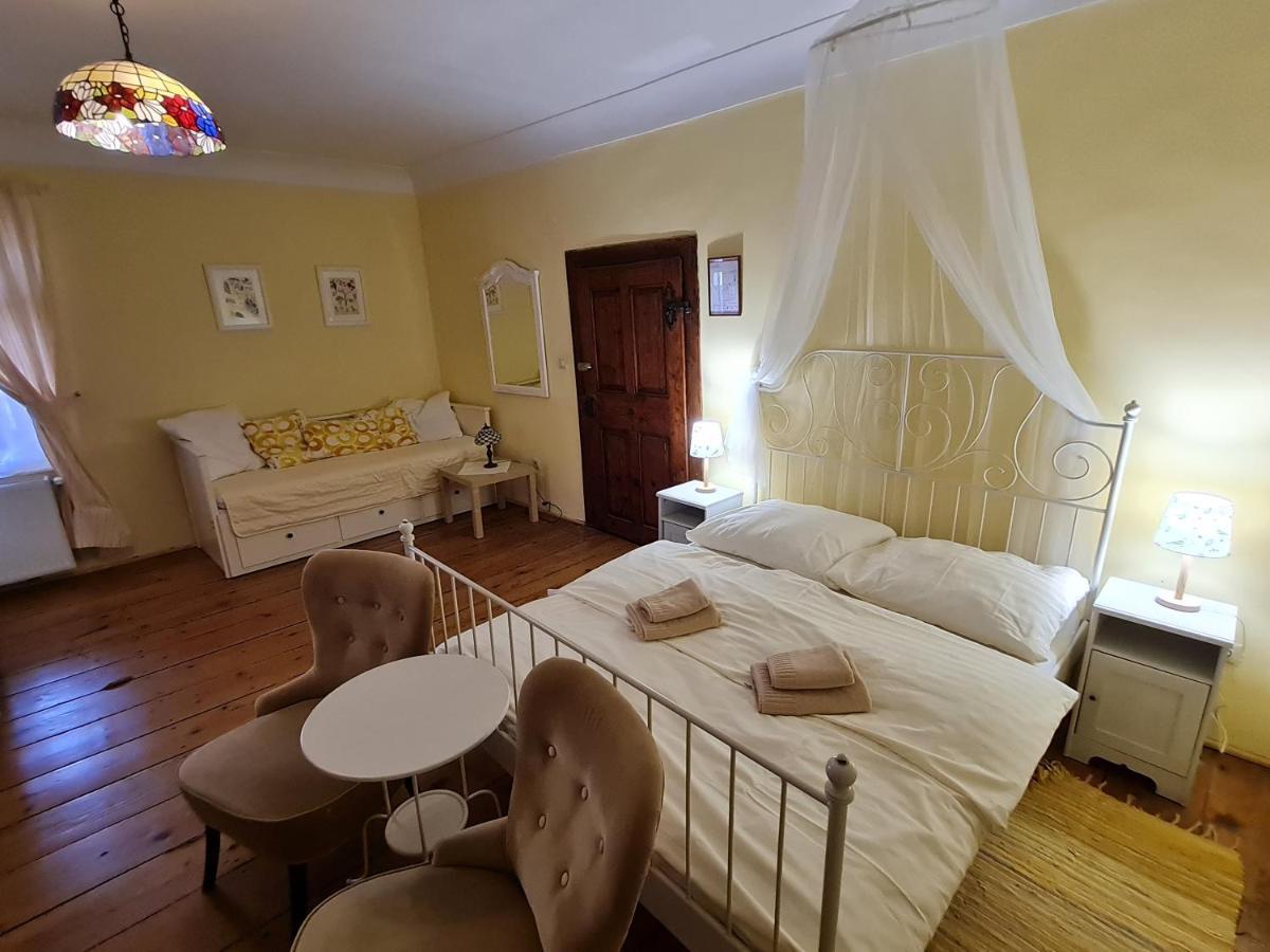 怀旧酒店 Banská Štiavnica 外观 照片