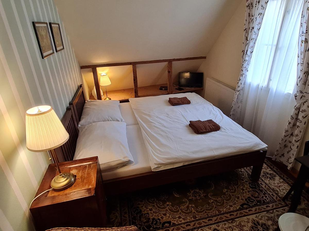 怀旧酒店 Banská Štiavnica 外观 照片
